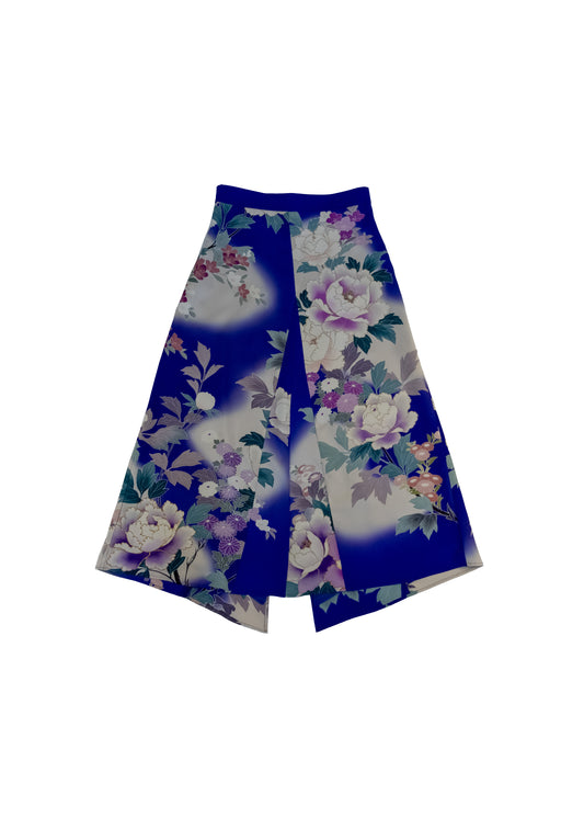 Kimono skirt with embossed floral motif