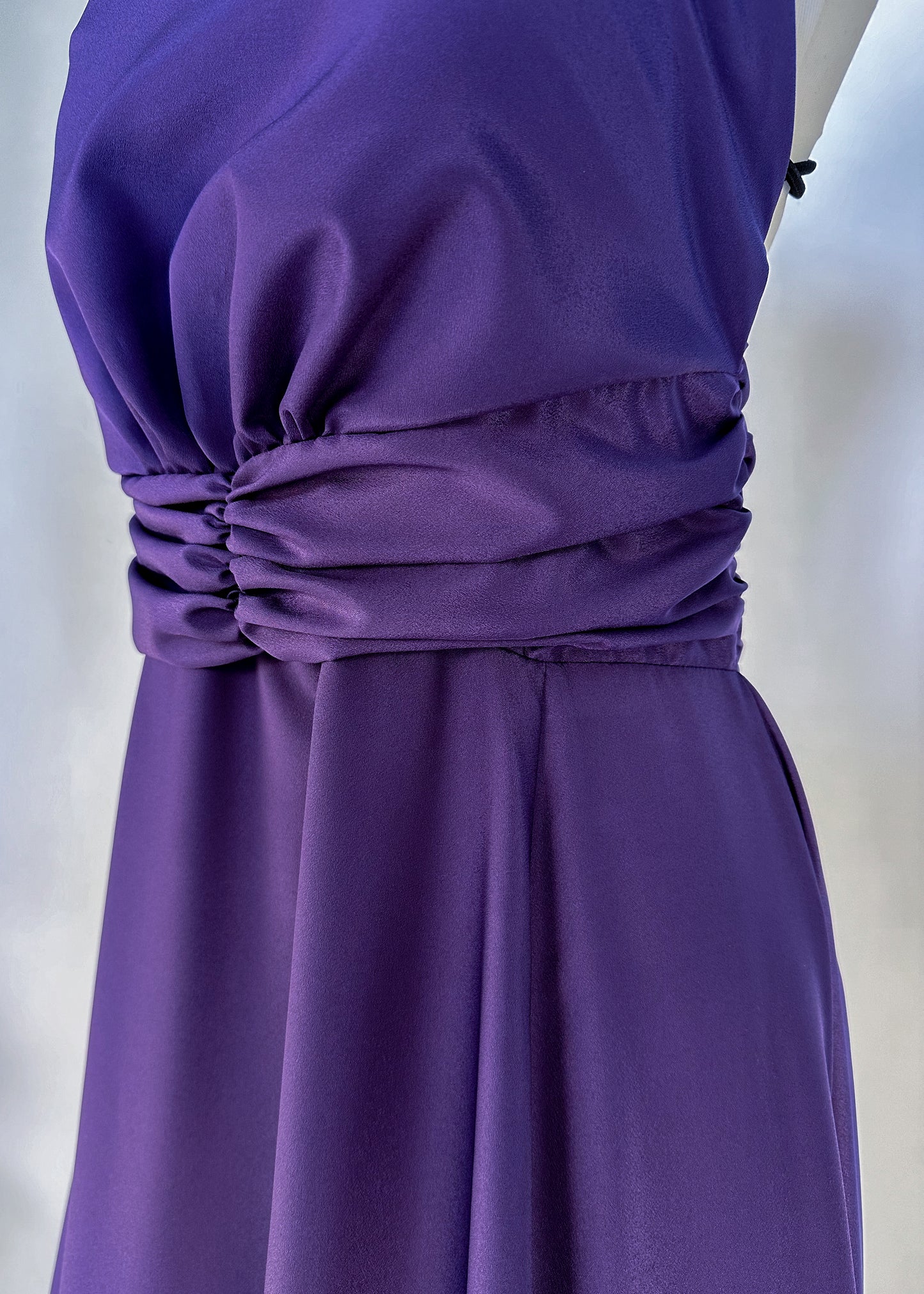 Long dress with cross closure - purple